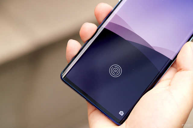 [pconline 专业评测]当屏幕指纹识别面世后,它就注定成为了改变手机