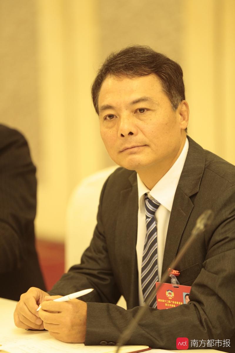 广东省政协委员李静波：建议逐步提高中高考体育分值