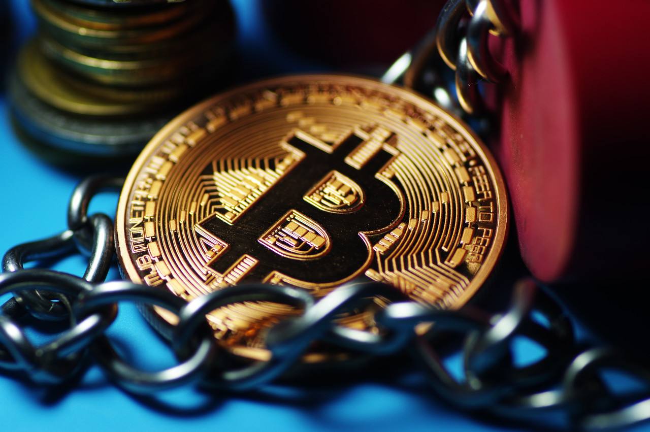 知情人士：挖矿产业链条正面临巨大挑战，已有个别矿场关机封场