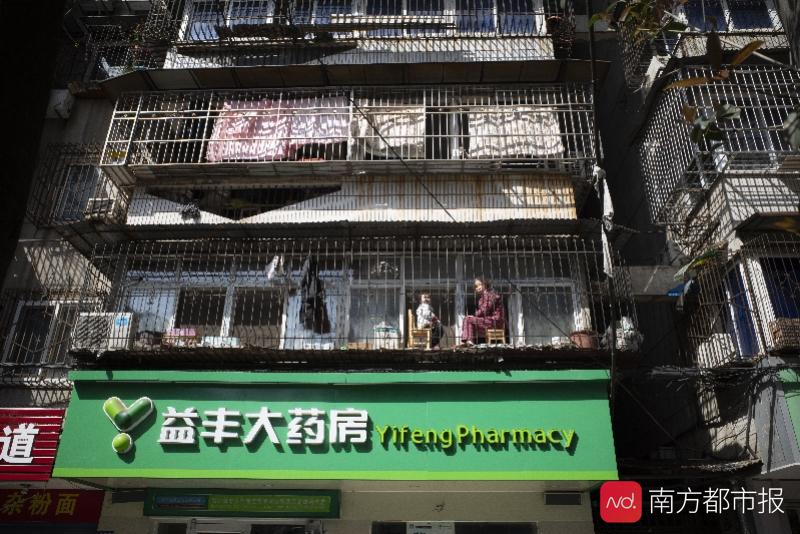 武汉封城近两个月，全球20个国家宣布进入紧急状态