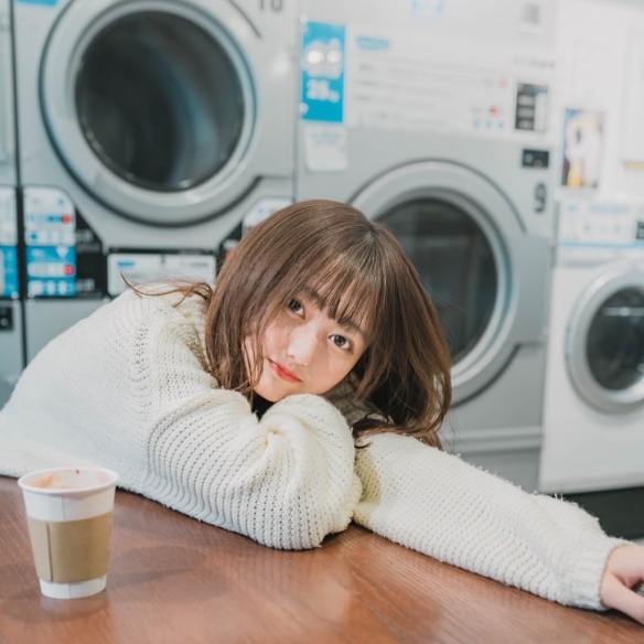 日本女大学生(日本2020年最美女大学生选出！清纯美女 西脇萌 夺冠)