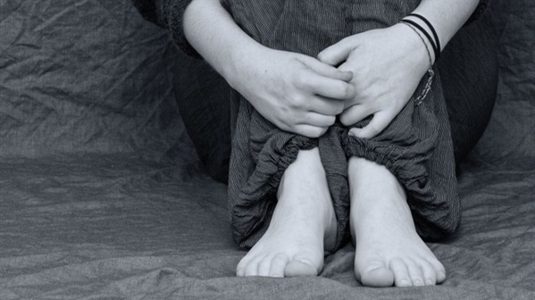 玩“狼人杀”遇真狼！14岁少女校园赴约遭性侵