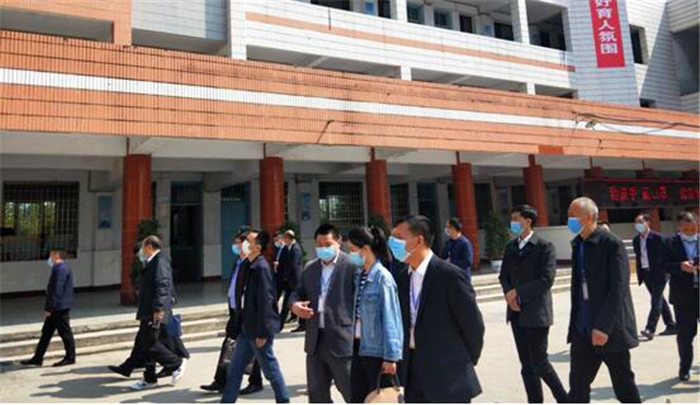 巴中市教体局领导赴广安武胜万善职业中学考察调研“普职融通”