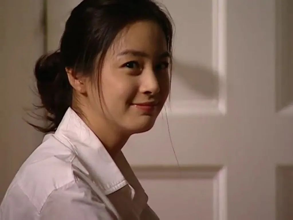 大学时期的金泰熙就长这样？她才是“整容模板”里的王者吧