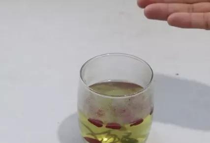 蒲公英怎么泡水（蒲公英是泡水好还是煮着喝好呢？现在学还不晚，别不当回事）