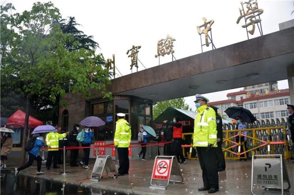 又双叒叕打满全场(紧急提醒！烟台阵风9级 局部大雨或暴雨，注意防范)