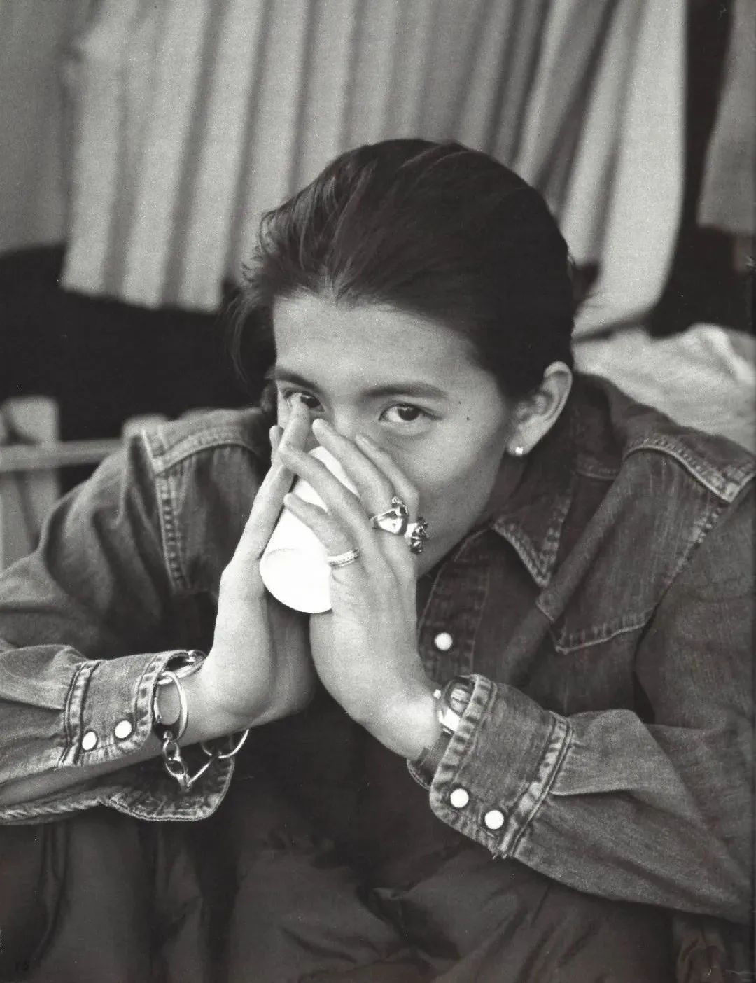 比起木村姐妹模仿爸妈的有爱画面，木村拓哉夫妇20年的神仙爱情我更羡慕