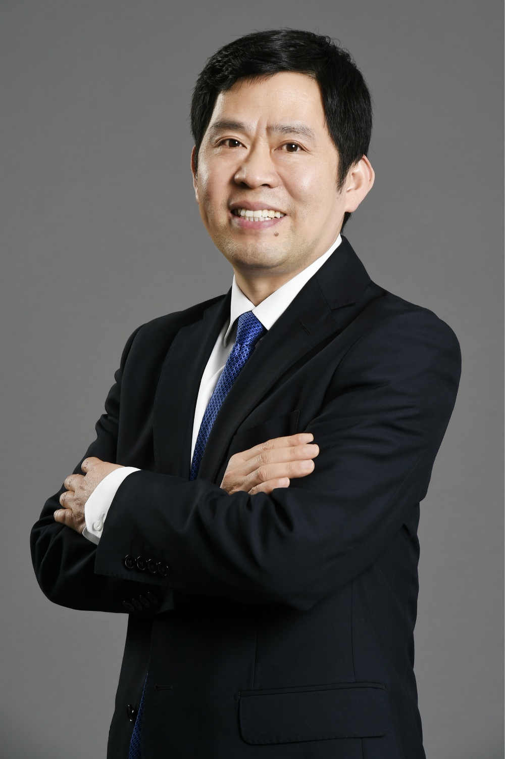 全国人大代表、合众新能源董事长方运舟：5-8年后，新能源车才能与燃油车并驾齐驱
