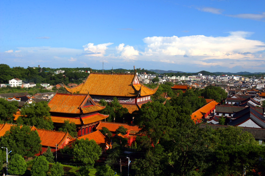 南岳大庙于5月30日恢复开放,景区实行预约游览