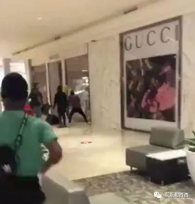 爱上出柜黑人女孩，先掰直再娶她！纽约市长的爱情简直太惊世骇俗….