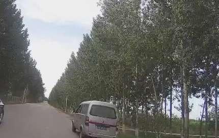 男子酒驾被查“甩锅”菠萝啤