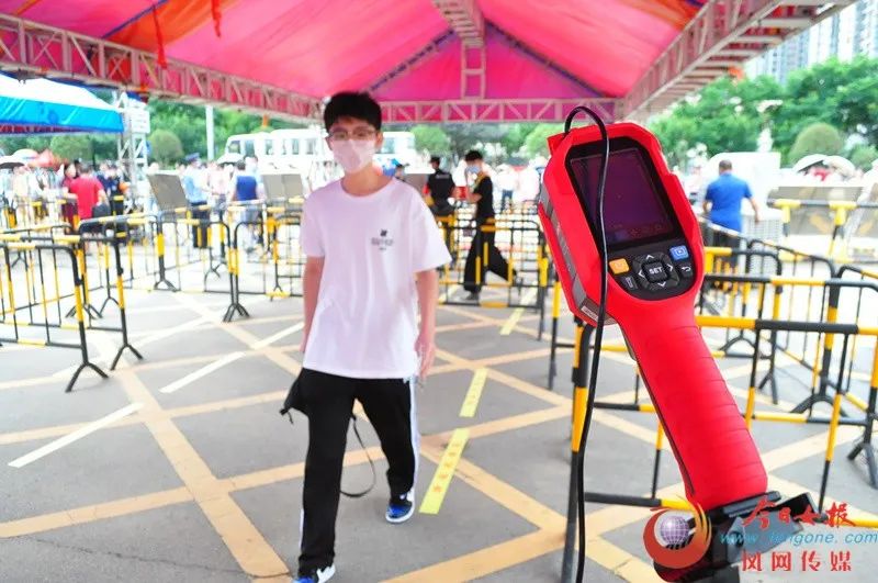 刚刚，2020湖南高考作文题出炉！最全汇总来了！还记得你当年的作文题吗？