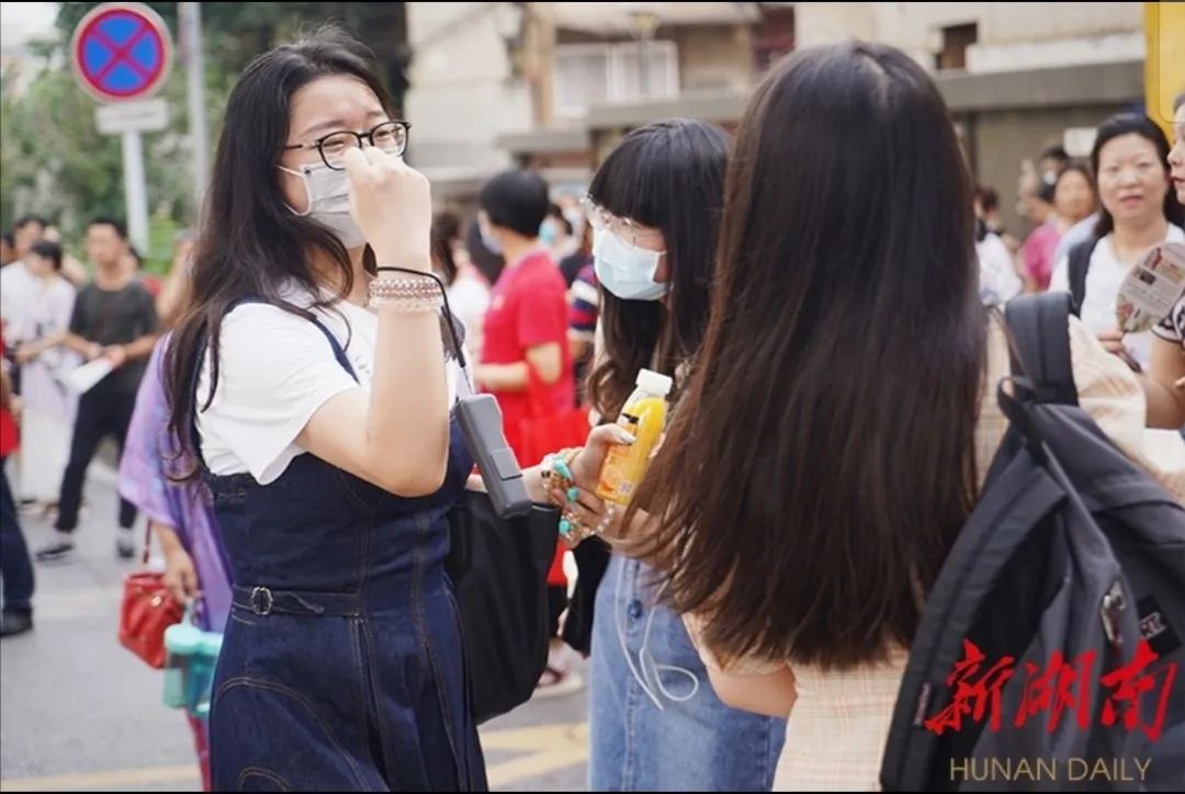 刚刚，2020湖南高考作文题出炉！最全汇总来了！还记得你当年的作文题吗？