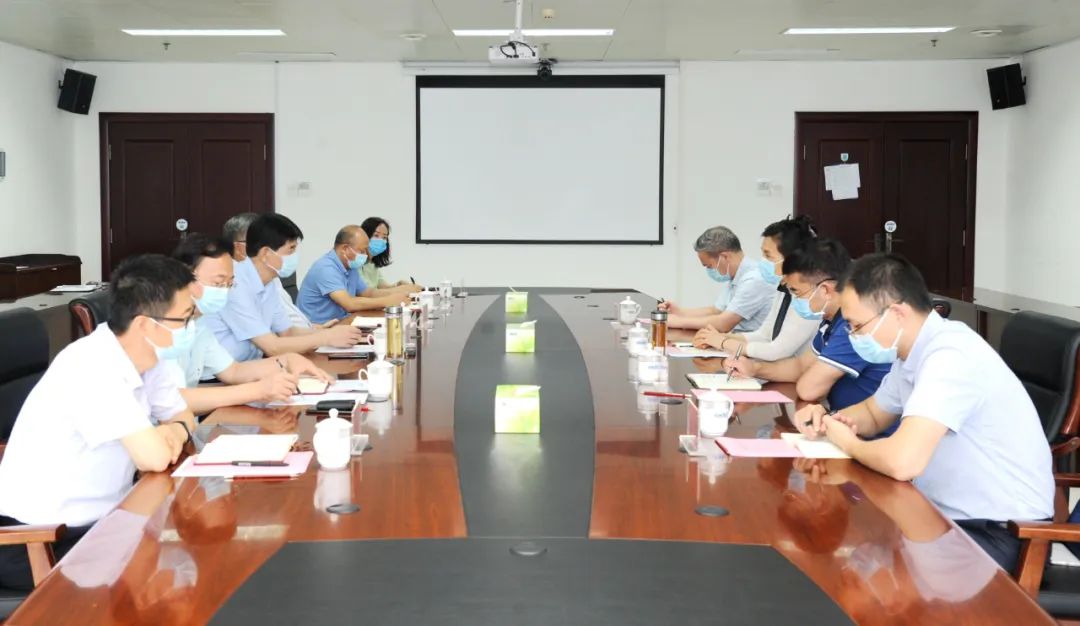 河南省委网信办主任郭岩松到河南能源调研指导工作时强调 紧紧依靠员工 推进企业健康发展