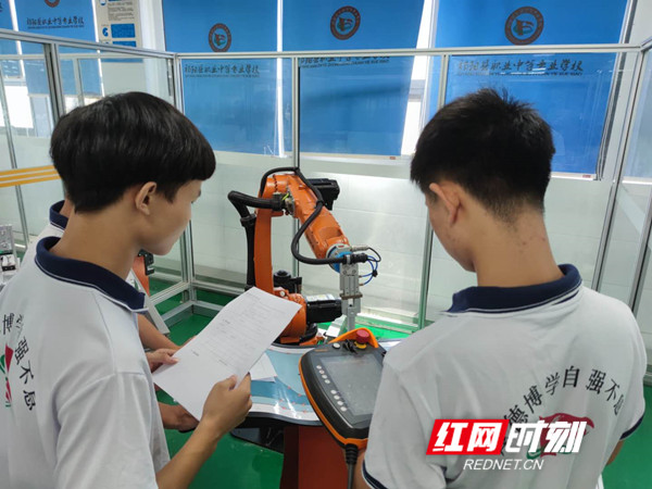 招商引资座上宾 湖南这所办学规模最大的中职成地方名片