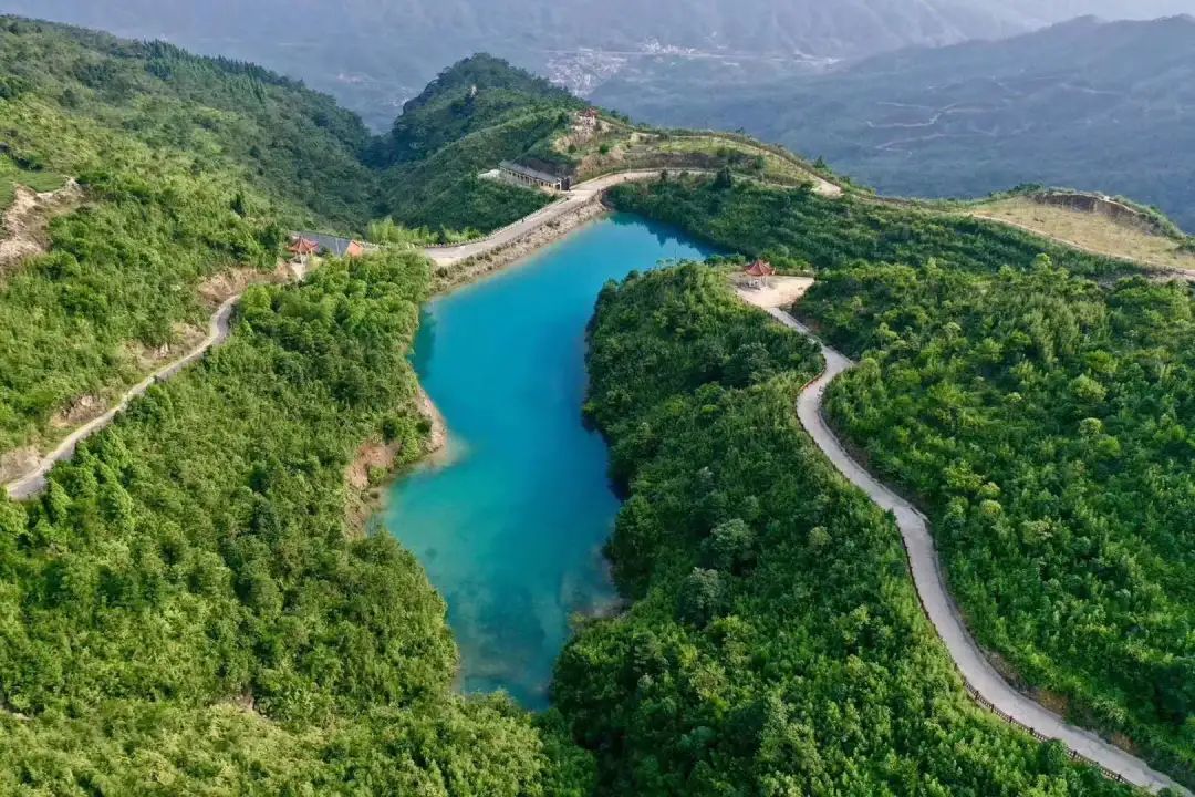 双节厦门游锦囊第1弹 </p><p>　　 拒绝人从众?，高德地图大数据精推十条自驾游线路……
