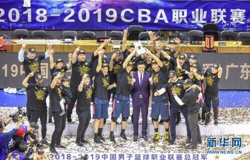 cba哪个球队拿10连冠(篮球——CBA：广东队十冠之路)