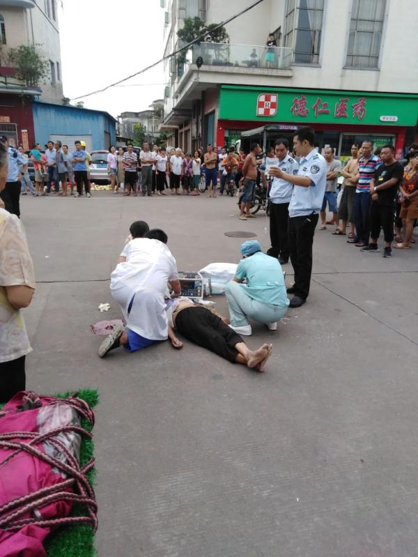 老人被狗绳绊倒身亡,狗绳绊倒老人摔死后续