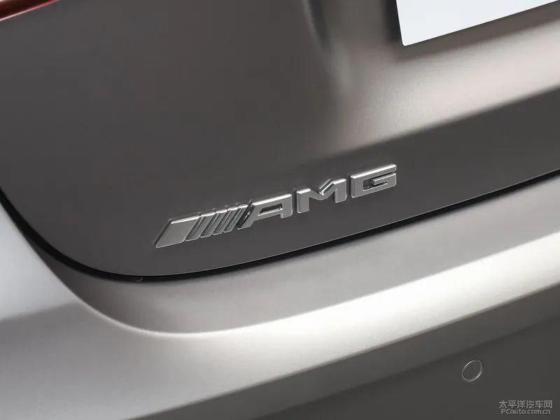 吊打奥迪的AMG A35，年轻人要不要买？