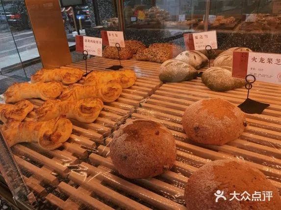 新网红！82岁成都耀华糕点，首个旗舰店来了（组图）