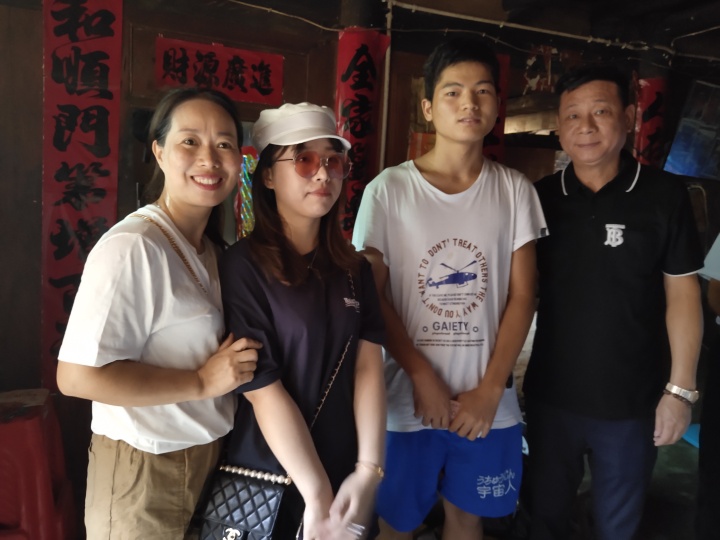 贵州省施秉县冰洞村“小刘”：感念临安，圆我大学梦，让母亲有了收入……