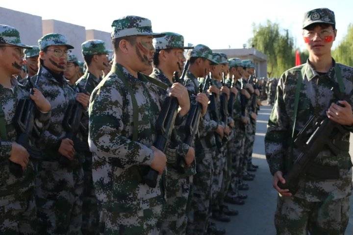 霸气超燃！山东力明科技职业学院新生军训成果汇报