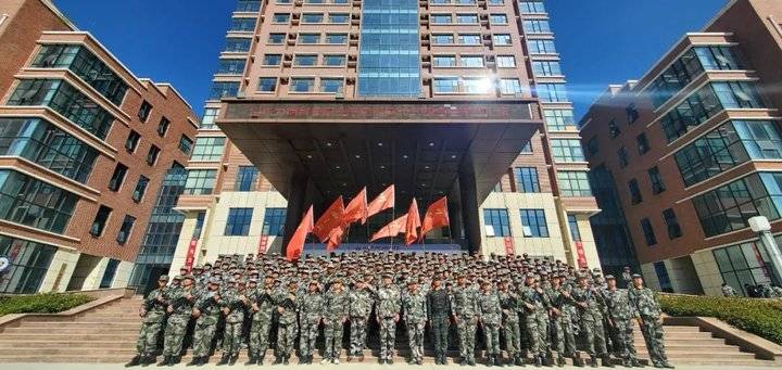 霸气超燃！山东力明科技职业学院新生军训成果汇报