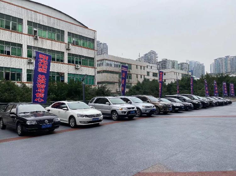 本周日 百辆公车南岸国泰汽车E电园开拍 奔驰R320 3.0起拍价25万