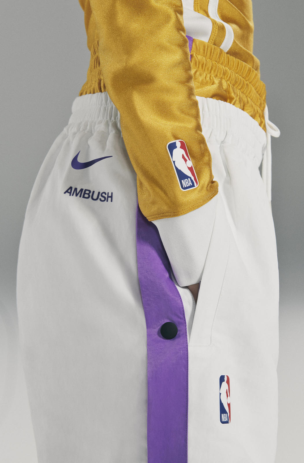 耐克有哪些nba球队球鞋(AMBUSH x Nike 全新 NBA 系列曝光！湖人配色太帅了)