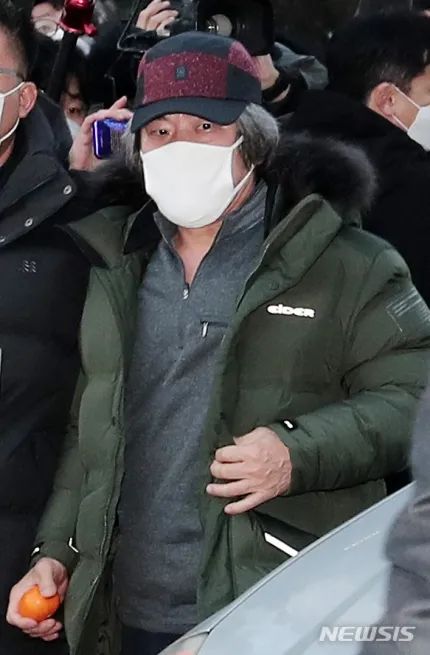 赵斗淳事件中，娜英确有其人。