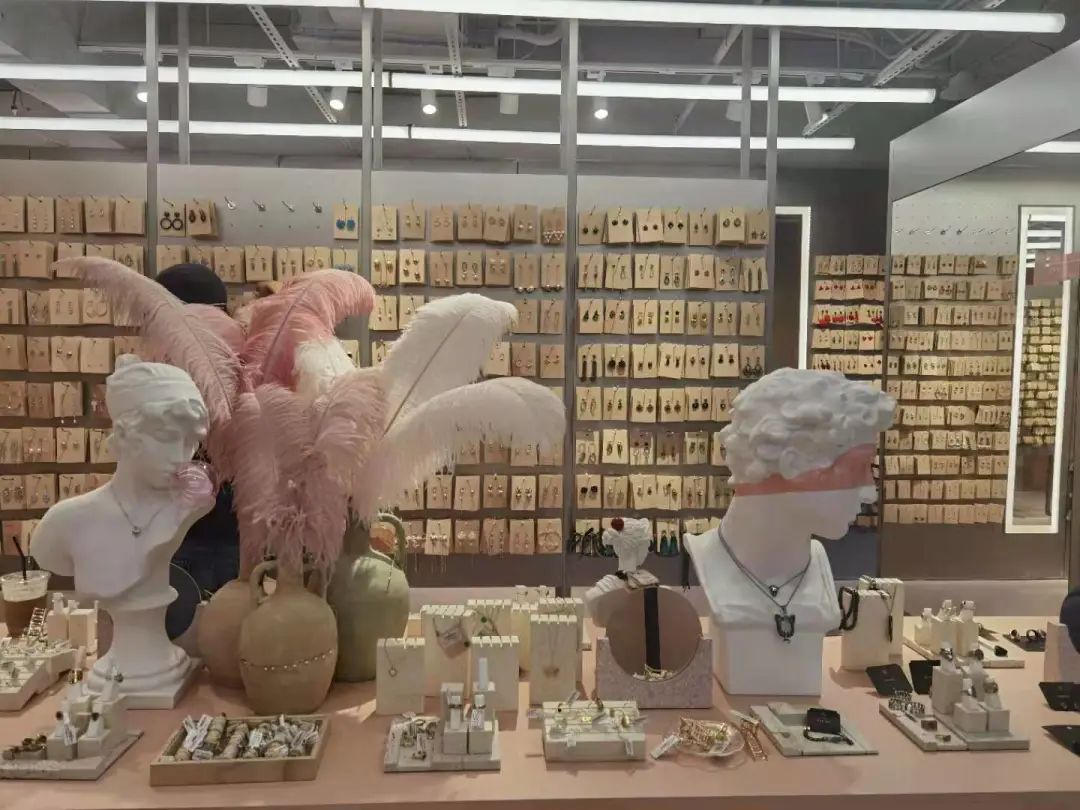 超宝藏！魔都白菜价饰品集合店大放送！百元买超多好物→