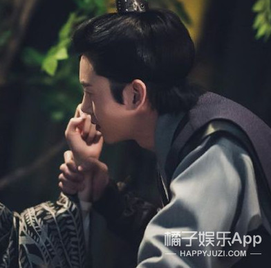 韩剧愈发汉化？服化道疑抄袭《庆余年》，说这是国产古装剧我都信