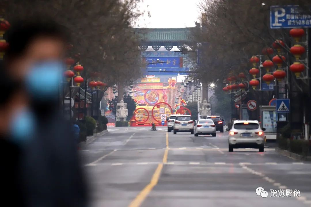 古都开封的鸡毛蒜皮——赵文建 | 影像纪年2020（18）