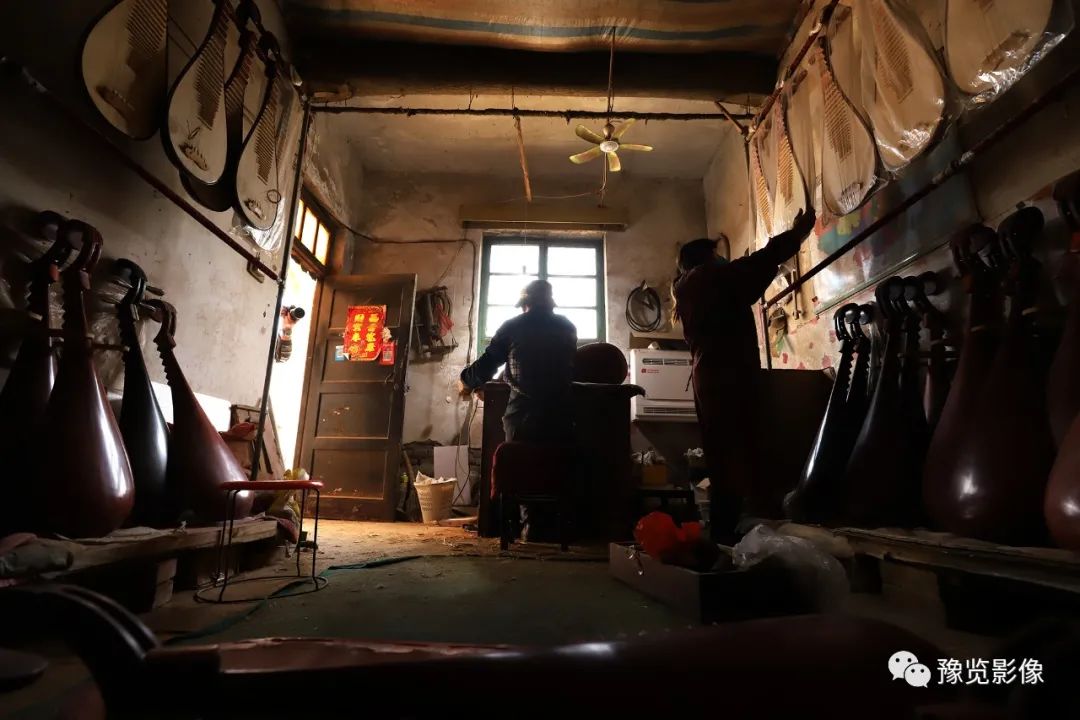 古都开封的鸡毛蒜皮——赵文建 | 影像纪年2020（18）