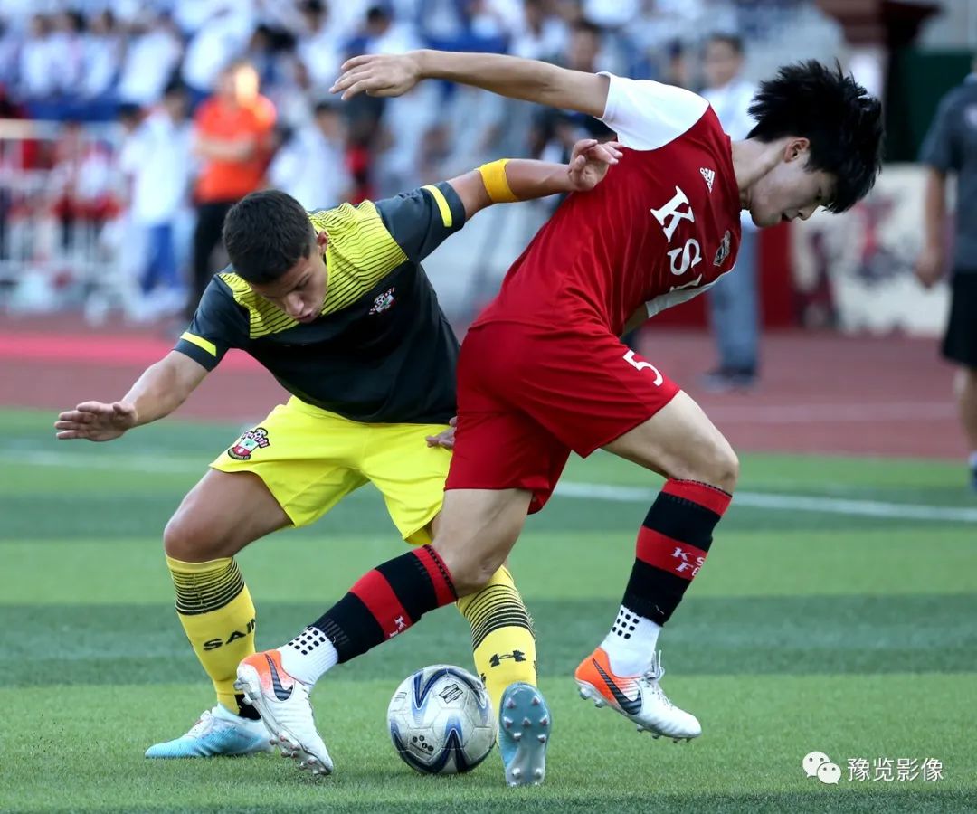 古都开封的鸡毛蒜皮——赵文建 | 影像纪年2020（18）