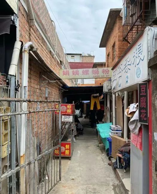 南宁最销魂的30家螺蛳粉店，一天一碗，一个月不重样！