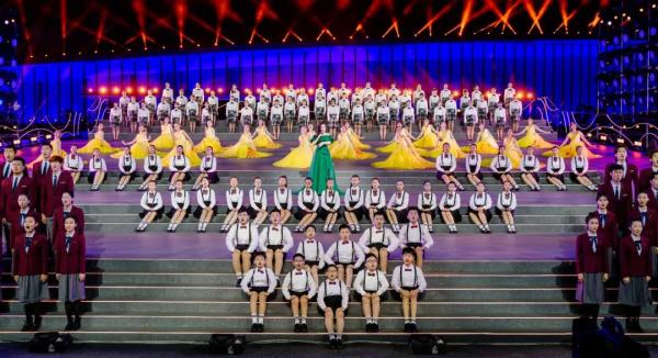新春怎么闹？大年初一来2021《合唱春晚》一起合唱