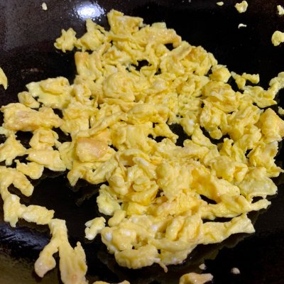 菜馅汤圆怎么做（美味的菠菜蛋皮馅咸汤圆教程）