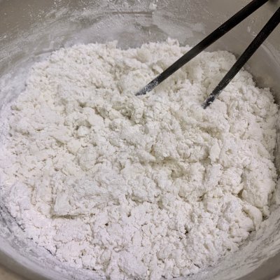 菜馅汤圆怎么做（美味的菠菜蛋皮馅咸汤圆教程）