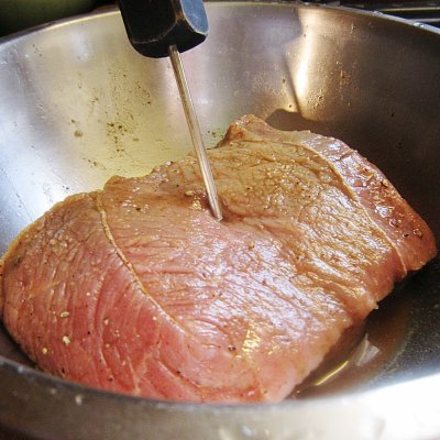 五香牛肉的做法,五香牛肉的做法及配料