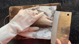 紅燒鯽魚的做法圖解,紅燒鯽魚的做法?