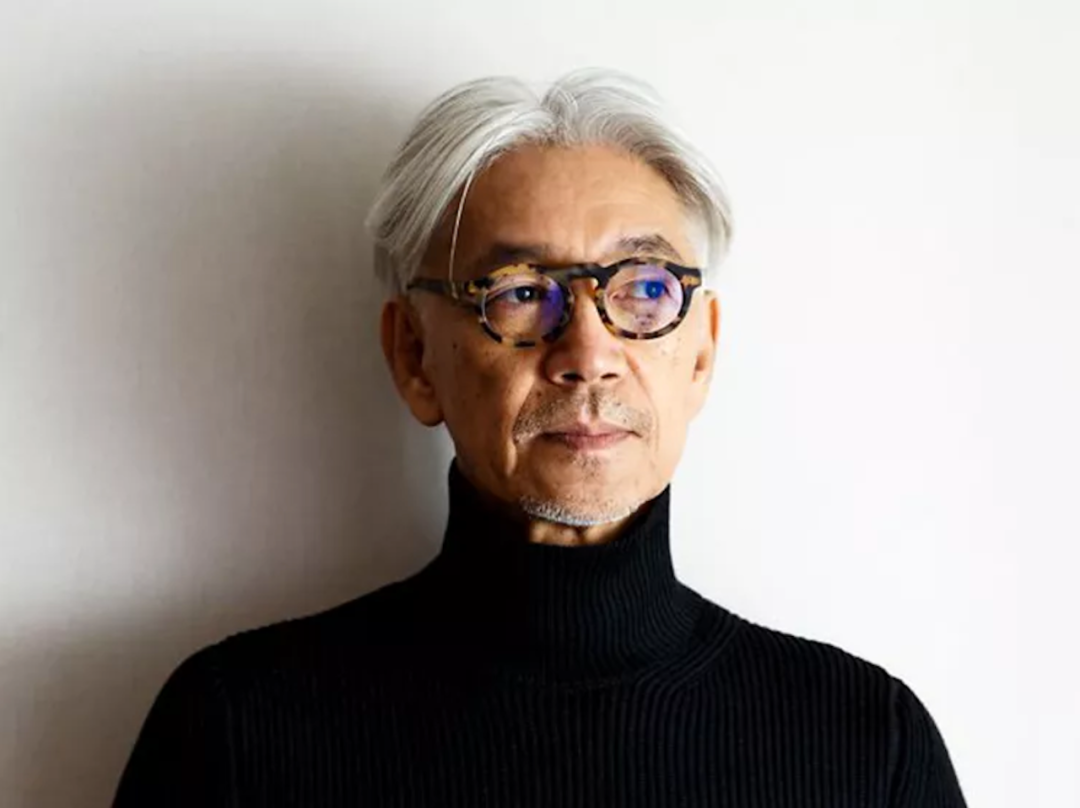 這些傳奇大師的眼鏡框，竟也成了他們最著名的“作品”之一？