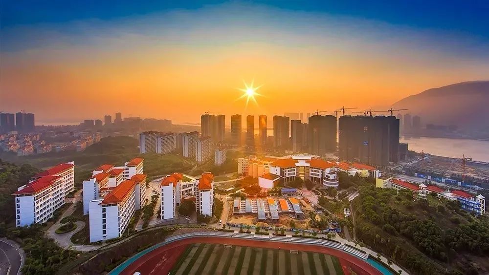 关于人生的首要使命，厦大附中校长这么说！