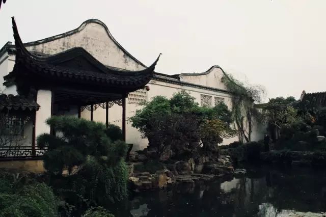 静念园林好，人间良可辞