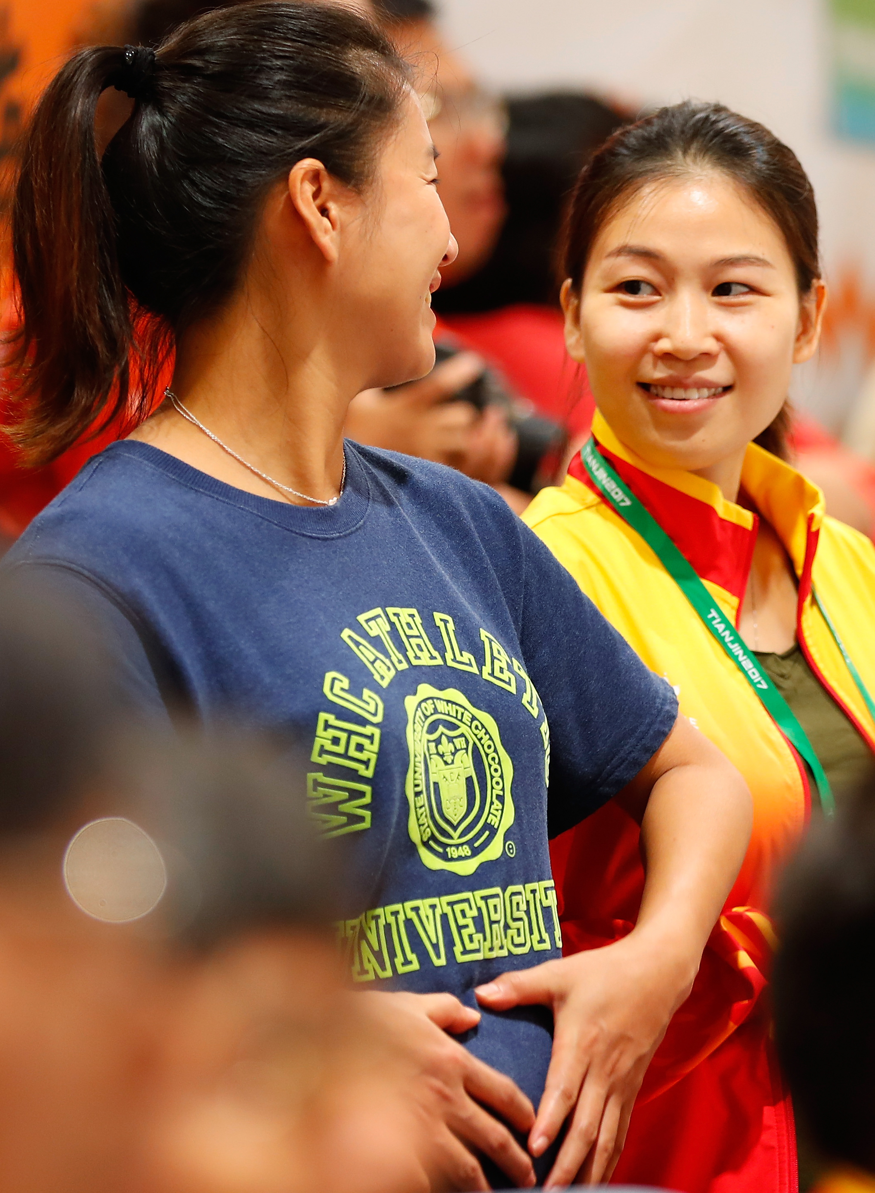 奥运会冠军徐莉佳住在哪里(徐莉佳传媒之声丨易思玲：首金前夜整宿未眠)