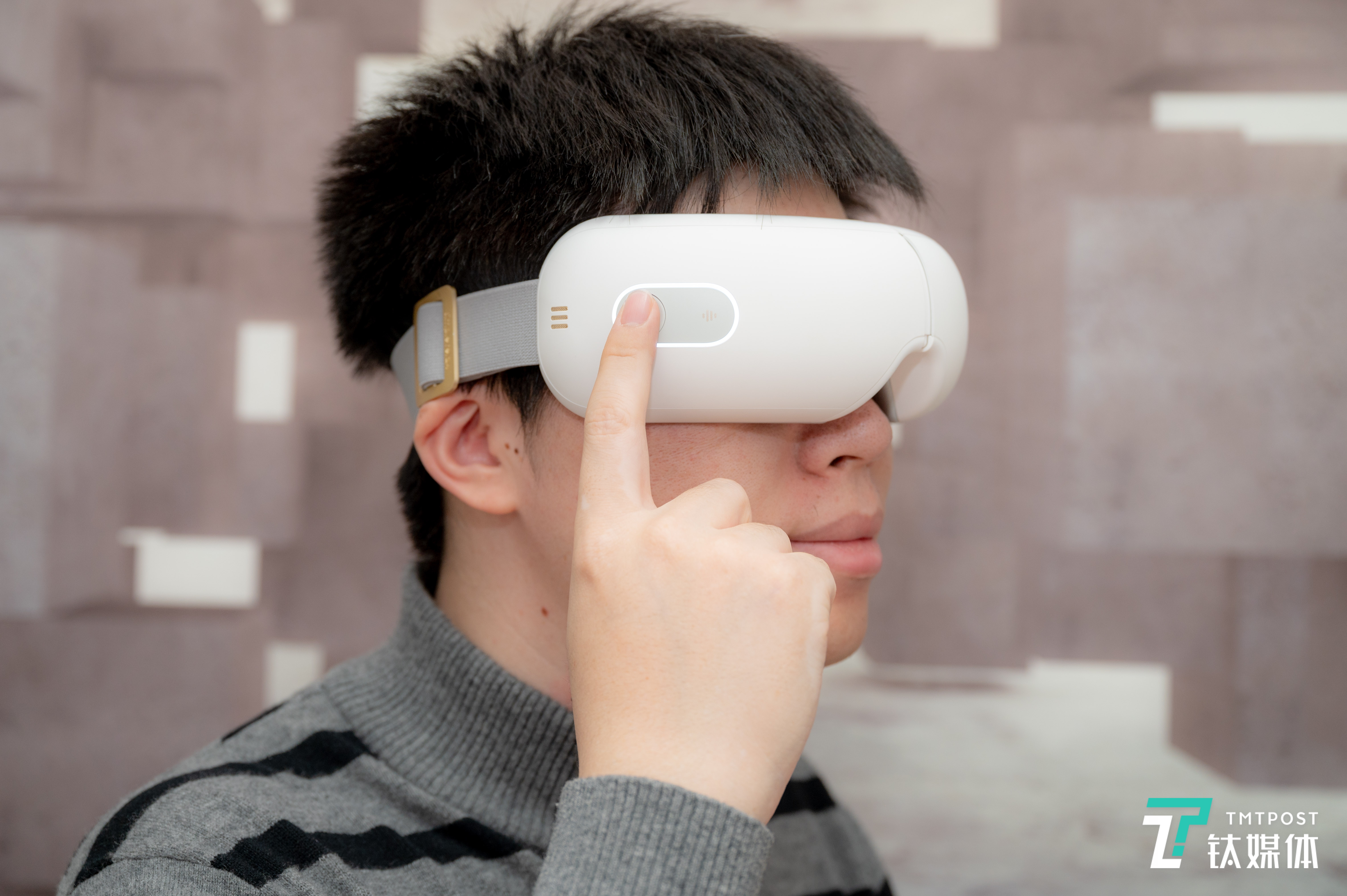 倍輕松眼部按摩器iSee?J?plus評測：噱頭十足卻難逃雞肋體驗 | 鈦極客