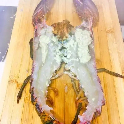 波士顿龙虾做法家常（蒜蓉波士顿龙虾的做法）