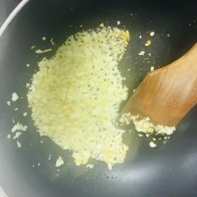 波士顿龙虾做法家常（蒜蓉波士顿龙虾的做法）