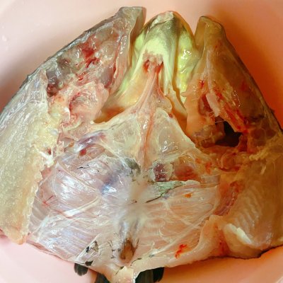 剁椒魚頭做法,剁椒魚頭做法視頻