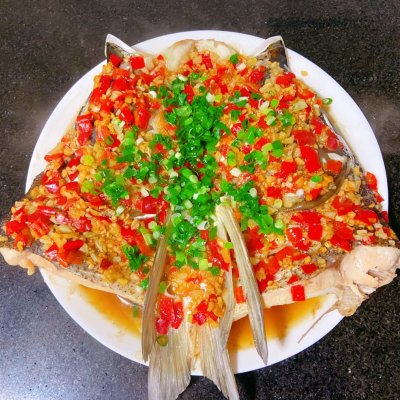 剁椒魚頭做法,剁椒魚頭做法視頻
